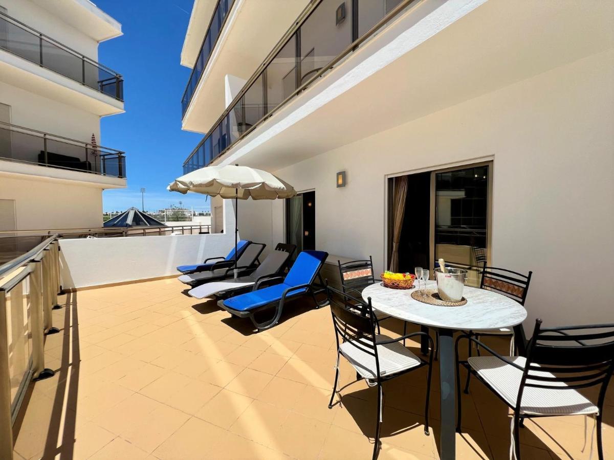 Appartement Albufeira Terrace With Pool By Homing Extérieur photo