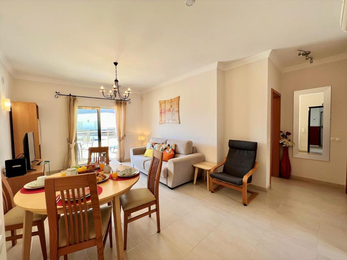 Appartement Albufeira Terrace With Pool By Homing Extérieur photo