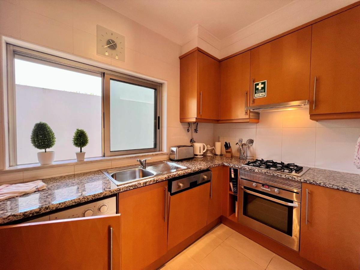 Appartement Albufeira Terrace With Pool By Homing Extérieur photo